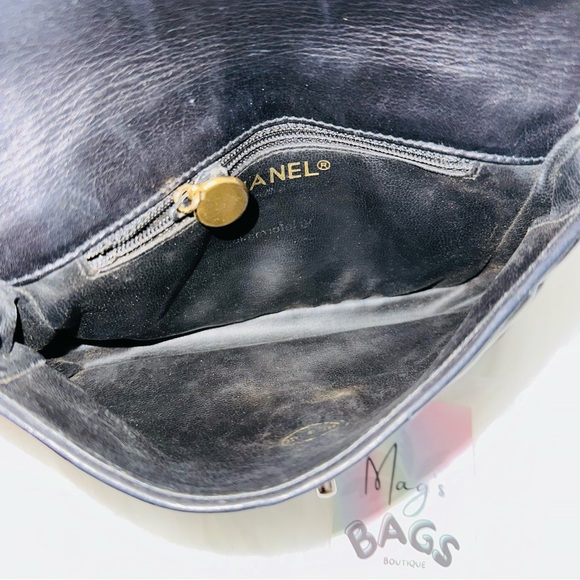 Chanel: CC Chain Belt Fanny Pack Bum Bag (Black) - Picture 14 of 16